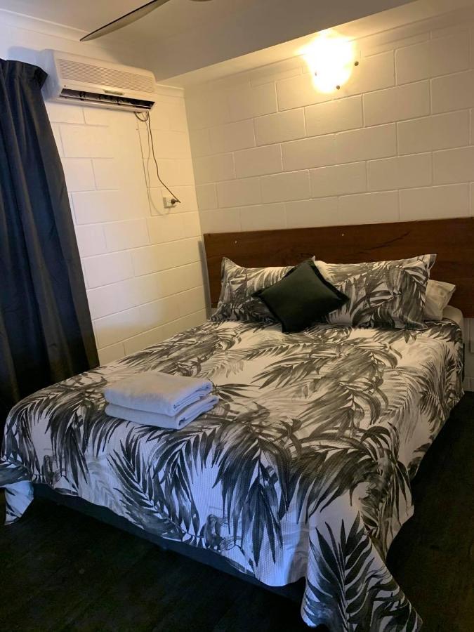 Motel On Mitchell Townsville Extérieur photo